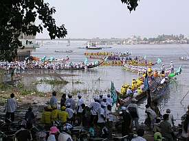 Boats waiting for the competition