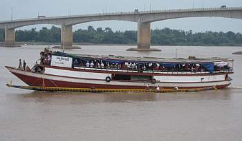 Racing boat returns to Kampong Cham