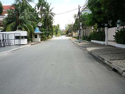 Still empty streets