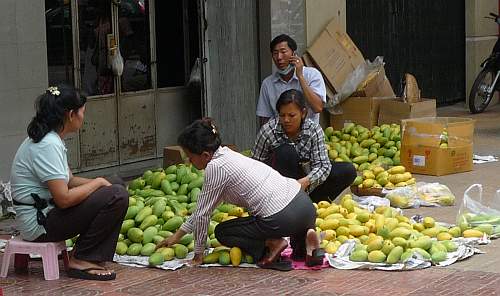 Selling mangoes