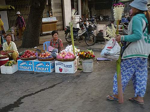 Selling apples