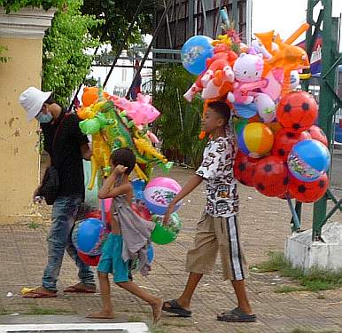 Balloon vendors