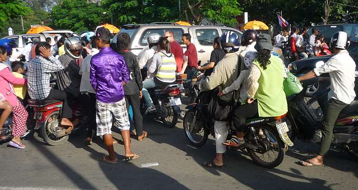 Traffic for the Water Festival