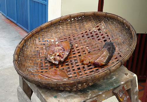 Drying fish