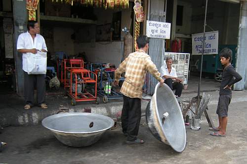 Pans for cooking rice