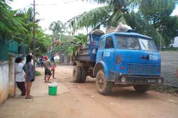 Garbage truck in Phonm Penh