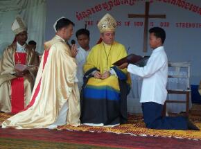 Fr. Kike accepts his responsibility as bishop