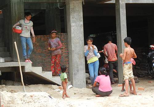 Child laborers in construction