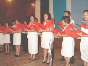 Filipino choir for English-speaking Catholic community