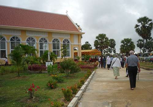 Guests arrive at Carmelite monastery