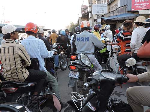 Traffic chaos at intersection