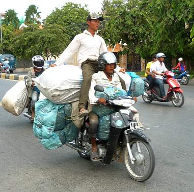 Riding dangerously on a moto