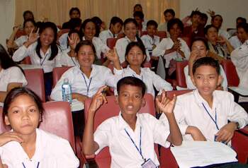 Deaf students at the workshop