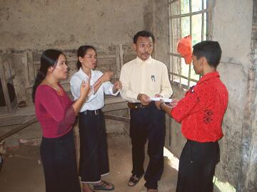 Teachers with DDP staff