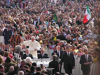 Pope Benedict arriving for the audience