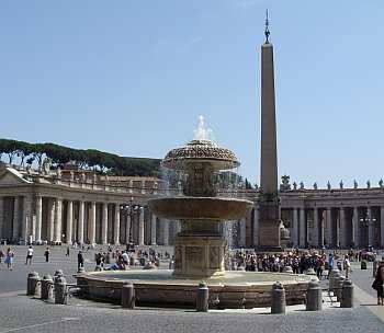 Colonnade in St. Peter's Square