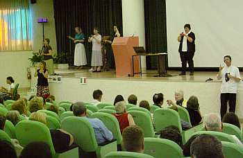 A deaf speaker from Wisconsin