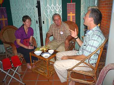 Talking before the dinner