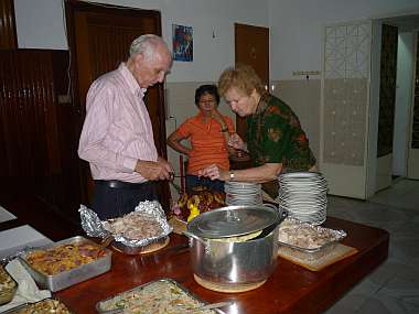 Preparing the ham