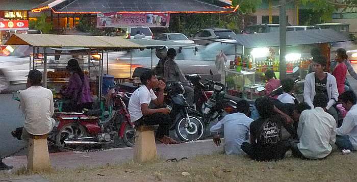 Food vendor at the airport