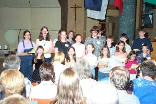 Children's choir at the closing liturgy