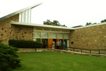 Mark Twain Memorial Shrine