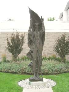 Statue of the Risen Christ