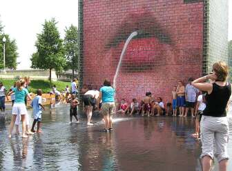 Millennium Park fountain