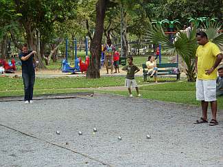 a game of petanque