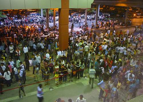 Crowds at the Phnom Penh airport