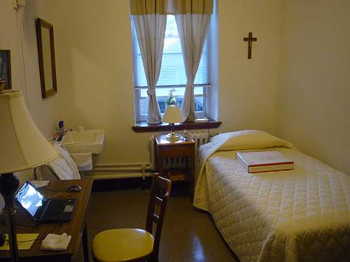Guest room at Sisters' Center