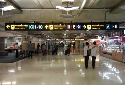 Poor signage in Bangkok airport