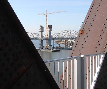 Building Louisville's new bridge